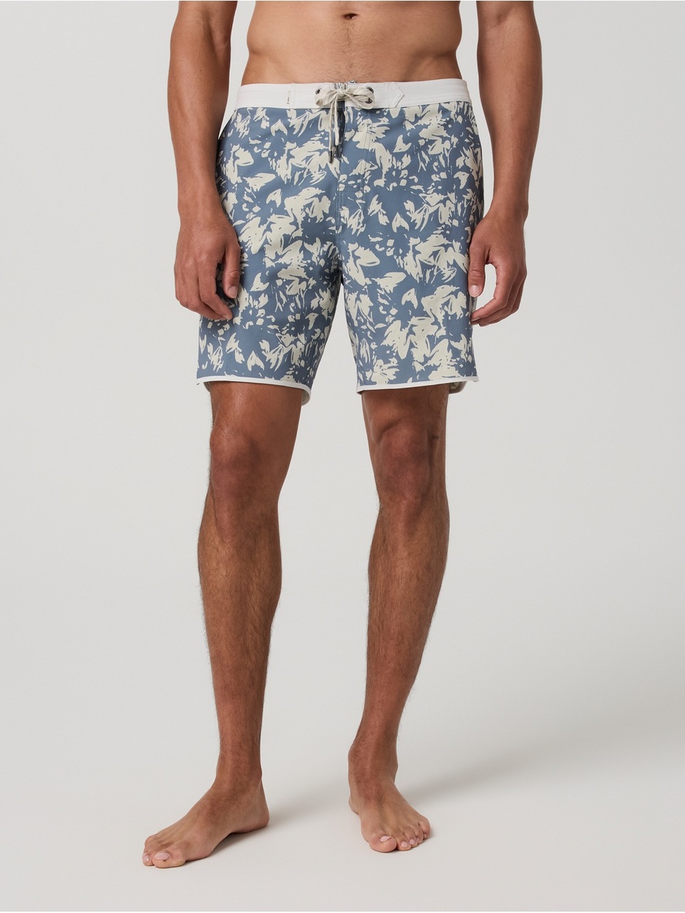 Vuori Cruise Boardshort 7" Abyss Maui Sz 33
